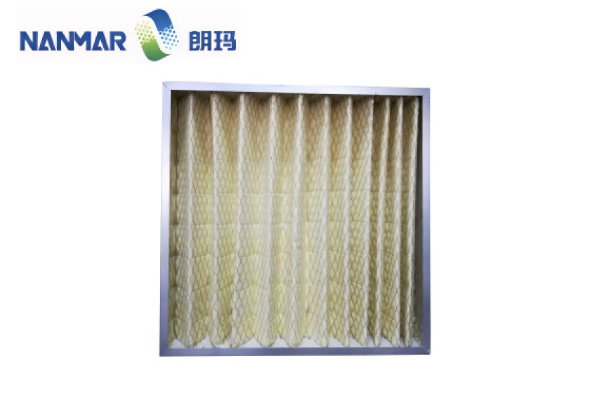 Medium effect flame retardant air filter